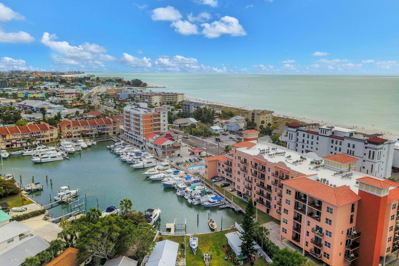 Bay Front Oasis Apartamento St. Pete Beach Exterior foto