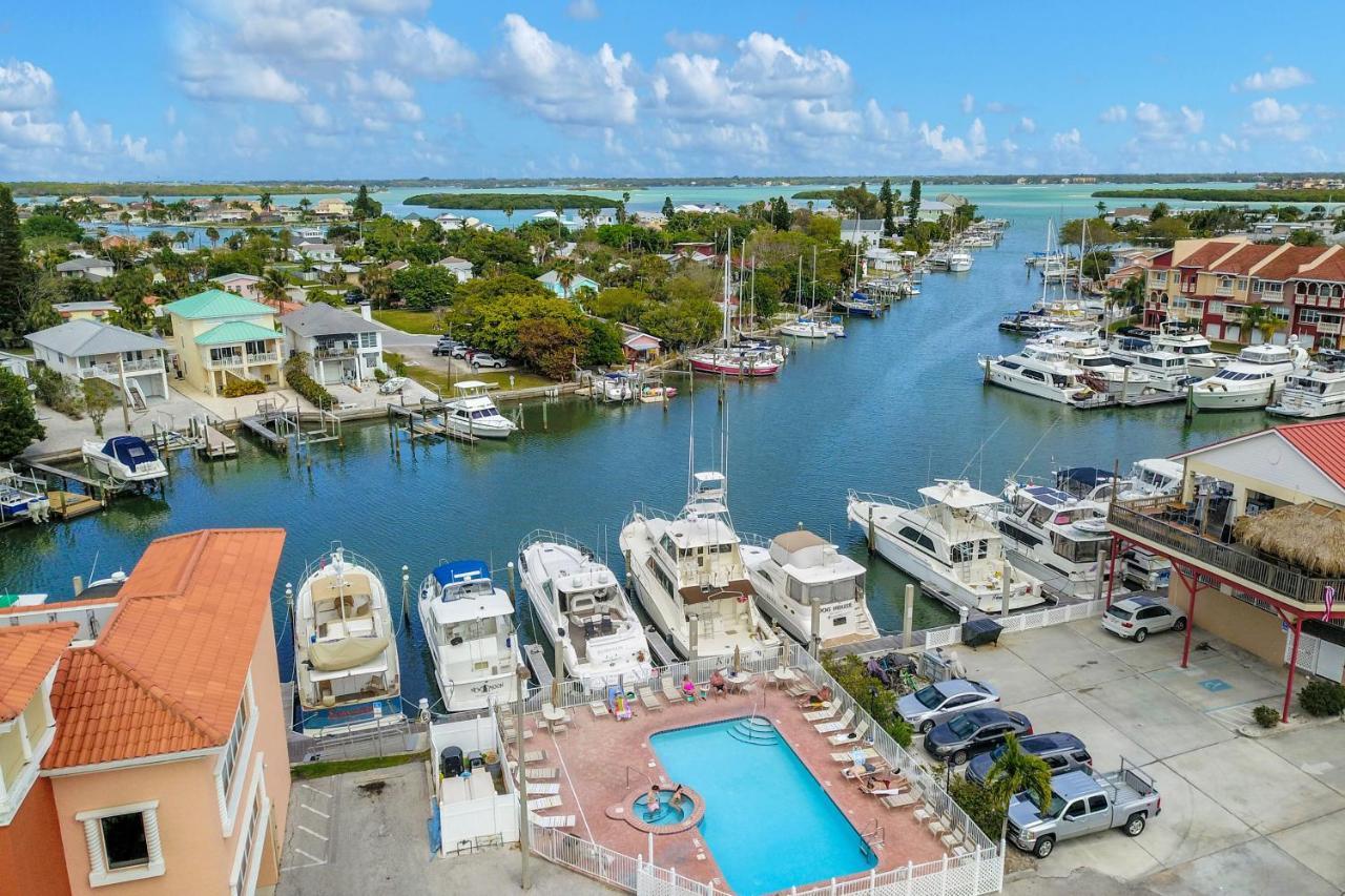Bay Front Oasis Apartamento St. Pete Beach Exterior foto