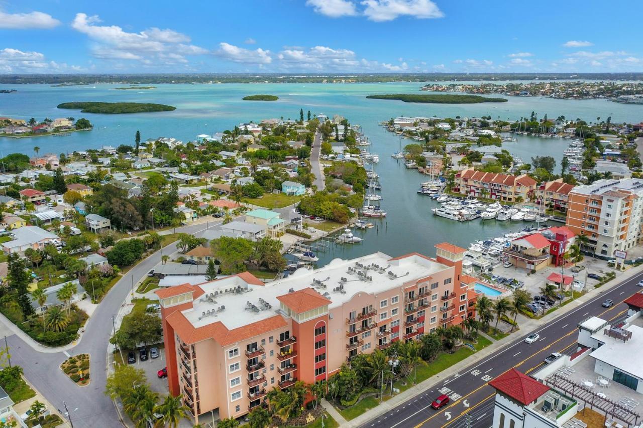 Bay Front Oasis Apartamento St. Pete Beach Exterior foto