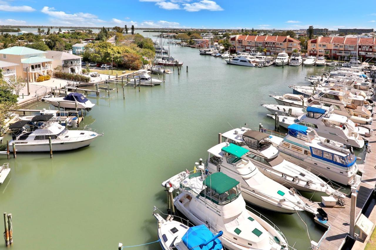 Bay Front Oasis Apartamento St. Pete Beach Exterior foto