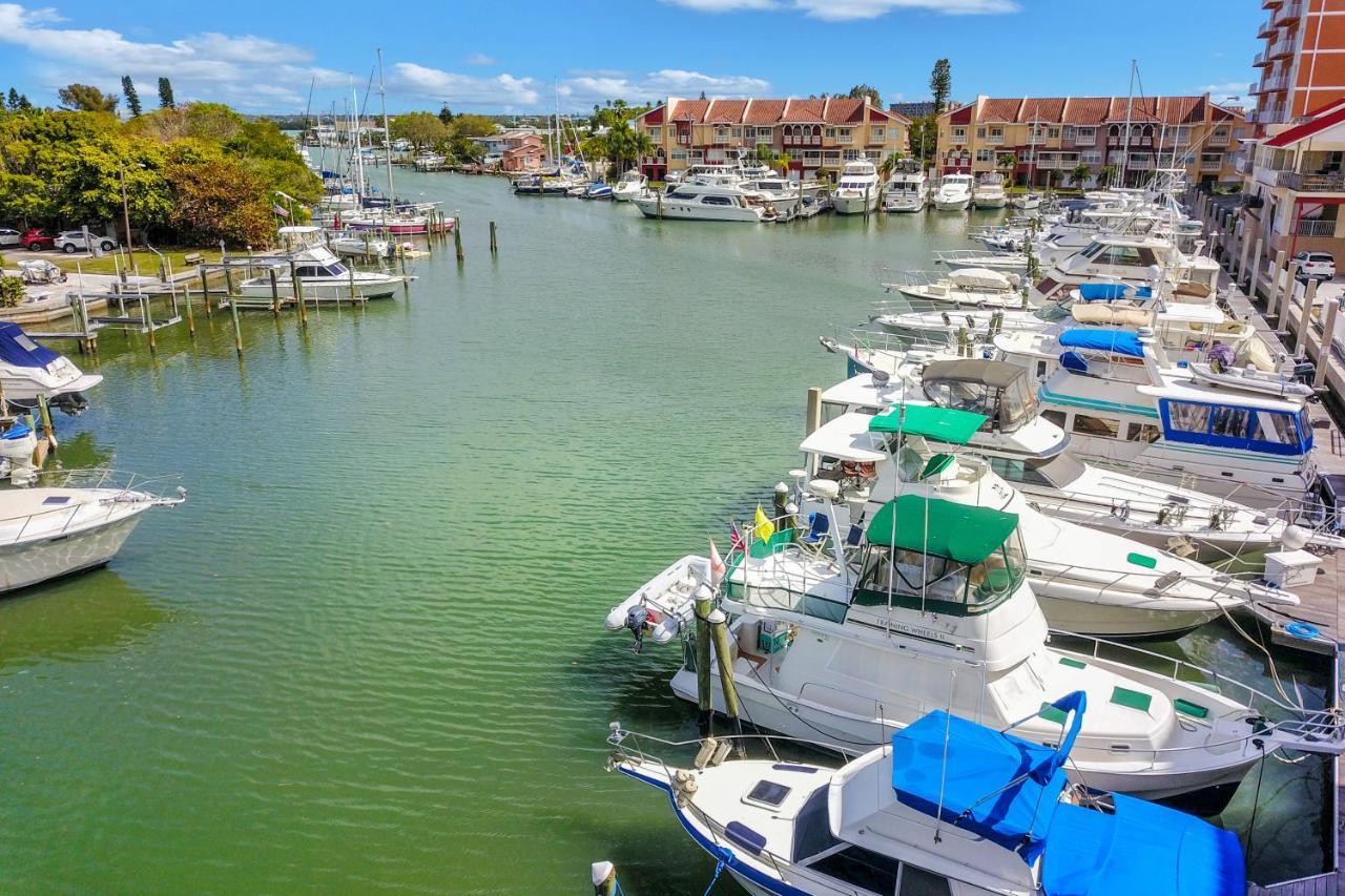 Bay Front Oasis Apartamento St. Pete Beach Exterior foto
